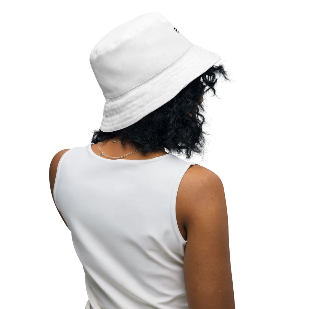 Reversible Black / White Bucket Hat